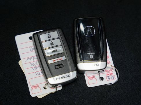 Used 2017 Acura NSX image 50