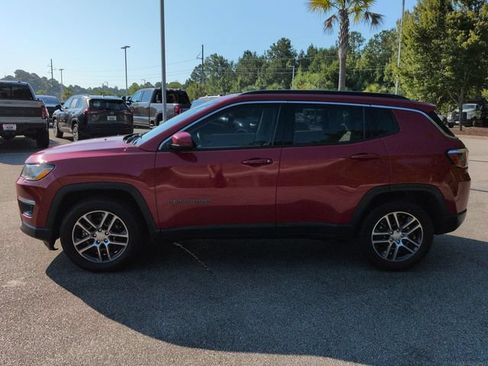 Used 2018 Jeep Compass Latitude FWD image 7