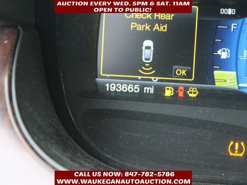 Used 2013 Ford Edge Limited AWD/4WD image 9