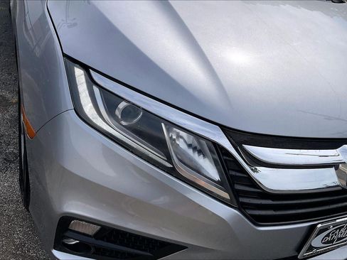 Used 2018 Honda Odyssey EX-L image 27