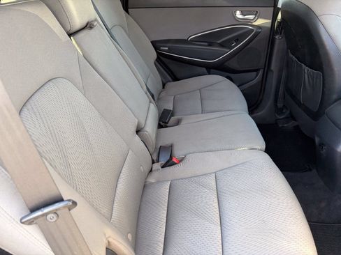 Used 2017 Hyundai Santa Fe Sport FWD image 14