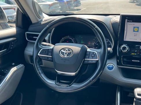 Used 2021 Toyota Highlander Platinum AWD/4WD image 15