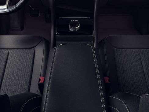 New 2026 Jeep Grand Cherokee Laredo X AWD/4WD image 4