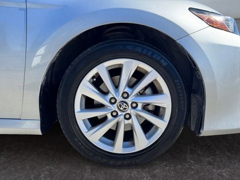 Used 2023 Toyota Camry LE image 9