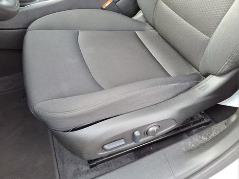 Used 2025 Chevrolet Malibu LT FWD image 13