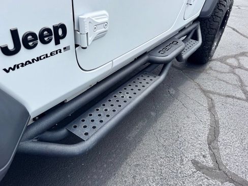 Used 2024 Jeep Wrangler Unlimited Sport AWD/4WD image 35