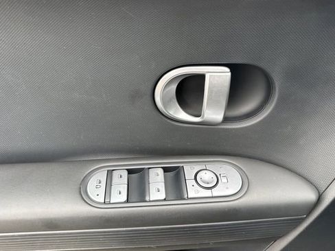 Used 2024 Hyundai Ioniq 5 SEL RWD image 11