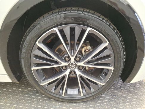 Used 2023 Toyota Prius XLE image 27