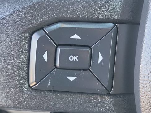 Certified 2022 Ford F250 XLT w/ XLT Premium Package AWD/4WD image 7