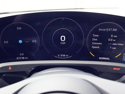 Certified 2022 Porsche Taycan image 16