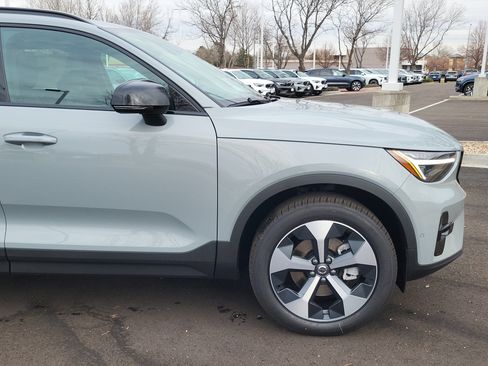 New 2026 Volvo XC40 B5 Plus w/ Climate Package image 6