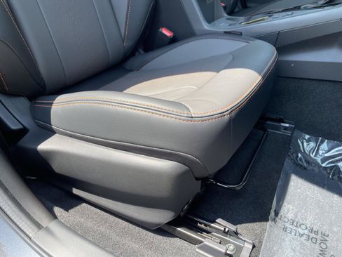 Certified 2025 Subaru Crosstrek 2.5i Limited w/ Crosstrek Mirror Package AWD/4WD image 3