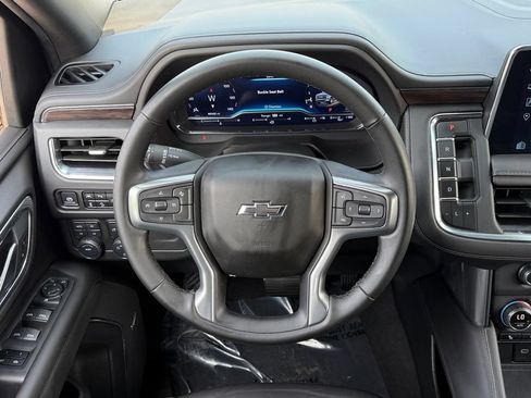 Used 2024 Chevrolet Tahoe Z71 AWD/4WD image 18