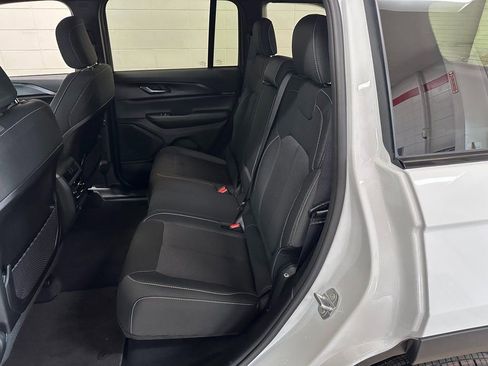 New 2026 Jeep Grand Cherokee Laredo X AWD/4WD image 38