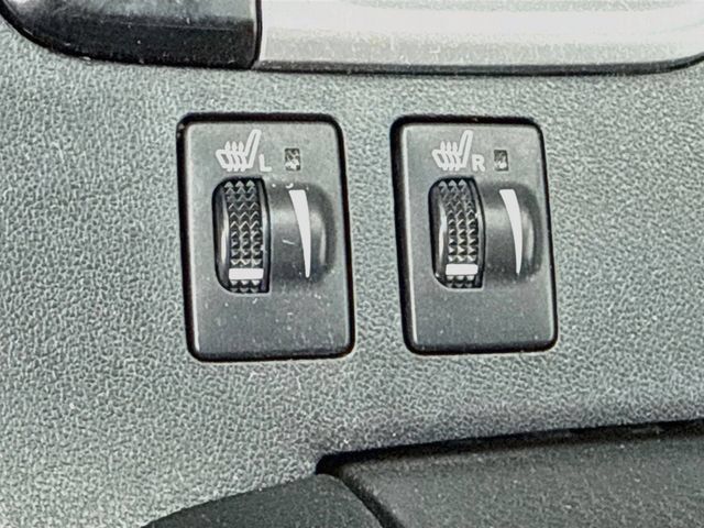 Used 2019 Toyota Highlander XLE AWD/4WD image 28
