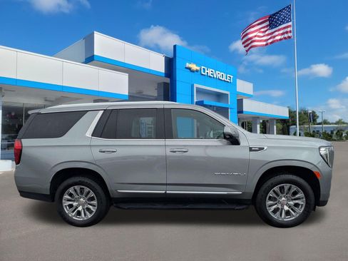 Used 2024 GMC Yukon Denali RWD image 2