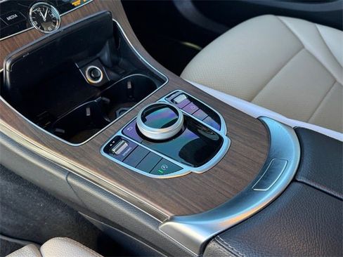 Used 2020 Mercedes-Benz C 300 4MATIC Sedan image 21