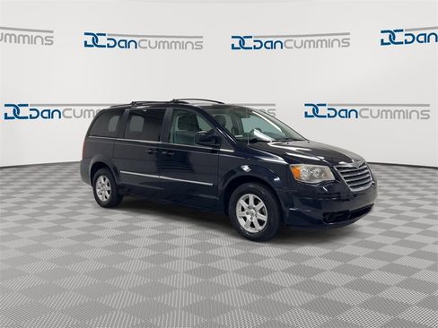 Used 2010 Chrysler Town & Country Touring w/ Heated Seat Group image 2