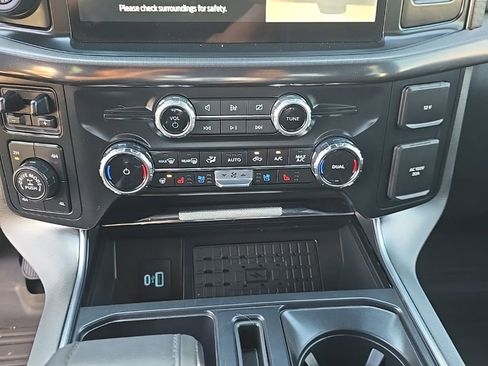 Used 2024 Ford F150 Platinum w/ FX4 Off-Road Package image 29