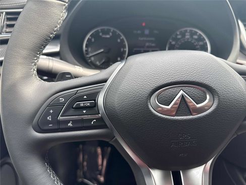Used 2023 INFINITI QX50 Sport image 18