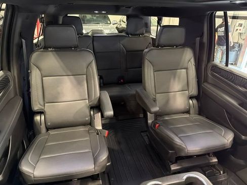 Used 2023 GMC Yukon XL Denali w/ Max Trailering Package AWD/4WD image 31