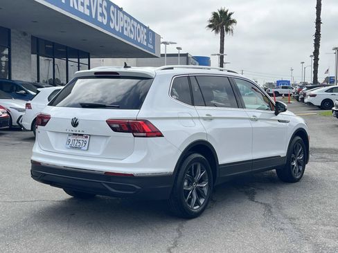 Certified 2023 Volkswagen Tiguan SE FWD image 26