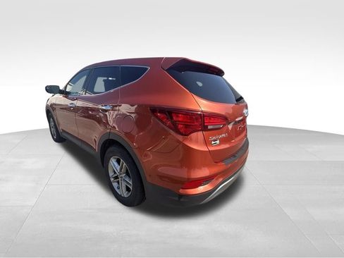 Used 2017 Hyundai Santa Fe Sport FWD image 4