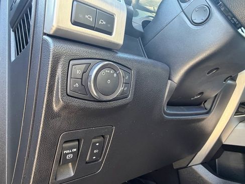 Used 2019 Ford F150 Platinum image 13