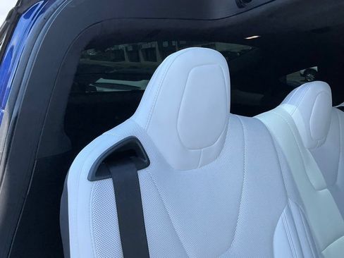 Used 2023 Tesla Model X AWD/4WD image 55