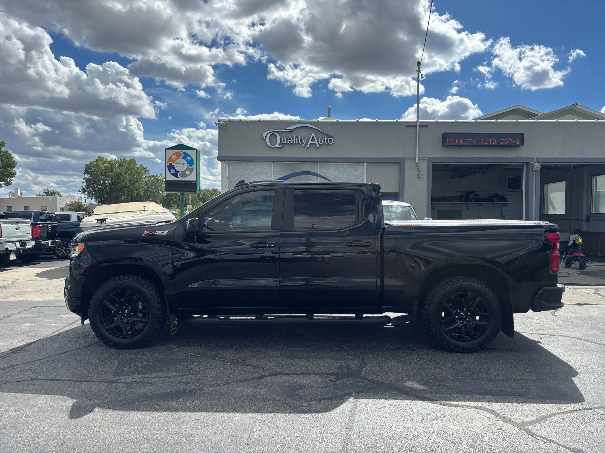 Used 2024 Chevrolet Silverado 1500 RST AWD/4WD image 1