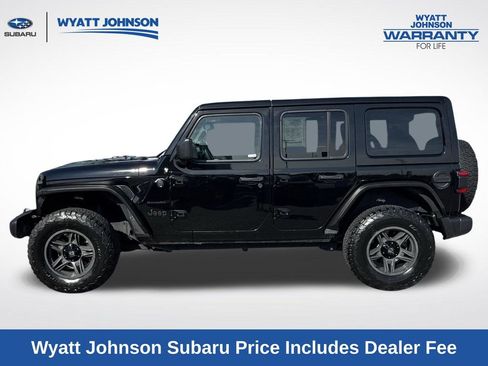 Used 2024 Jeep Wrangler Unlimited Sahara AWD/4WD image 3