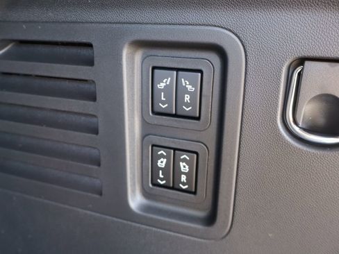 New 2026 Chevrolet Traverse RS AWD/4WD image 43