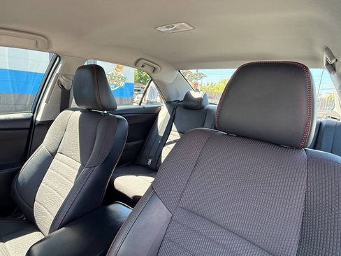Used 2016 Toyota Camry SE FWD image 9