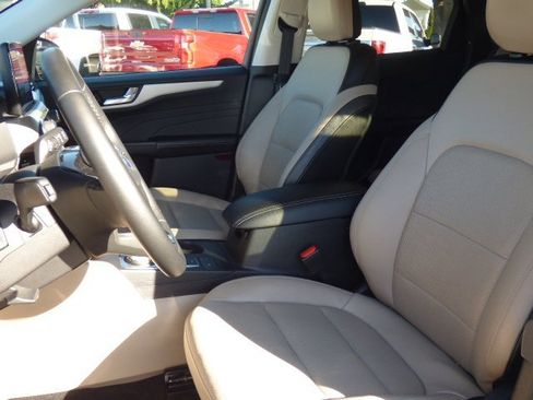 Used 2022 Ford Escape SEL w/ Technology Package image 23