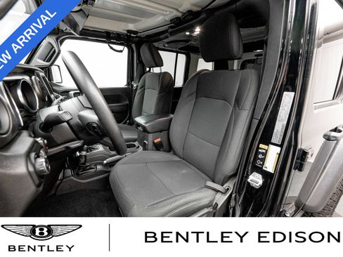 Used 2022 Jeep Wrangler Unlimited Sport AWD/4WD image 13