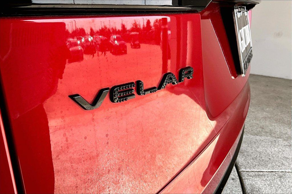 Used 2022 Land Rover Range Rover Velar S AWD/4WD image 40
