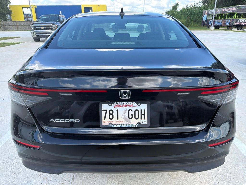 Used 2023 Honda Accord EX image 6