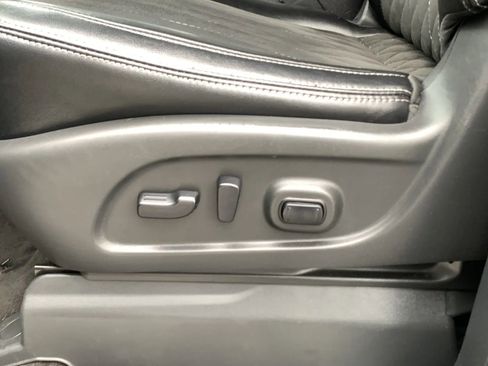 Used 2019 Nissan Titan PRO-4X w/ Pro-4x Utility Package image 21