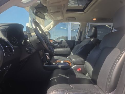 Used 2024 Nissan Armada SL AWD/4WD image 9