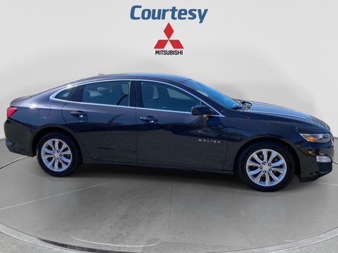 Used 2023 Chevrolet Malibu LT w/ Driver Confidence Package FWD image 6