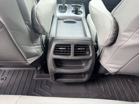 Used 2019 Honda Ridgeline Sport image 17
