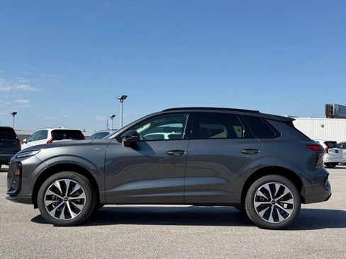 New 2026 Audi Q3 quattro 2.0T AWD/4WD image 7