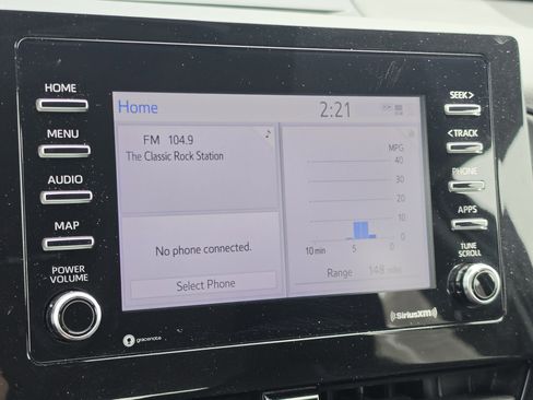 Used 2021 Toyota Camry LE FWD image 19