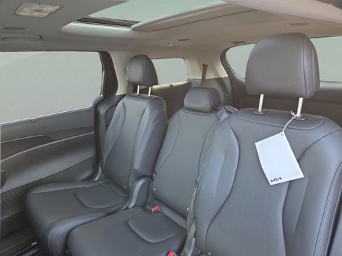 New 2026 Kia Carnival SX FWD image 12