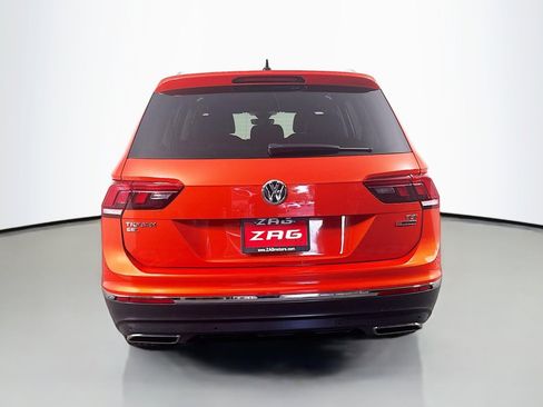 Used 2018 Volkswagen Tiguan SEL Premium AWD/4WD image 4