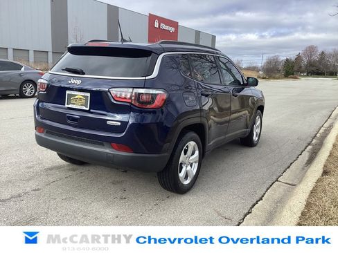 Used 2019 Jeep Compass Latitude w/ Popular Equipment Group FWD image 3