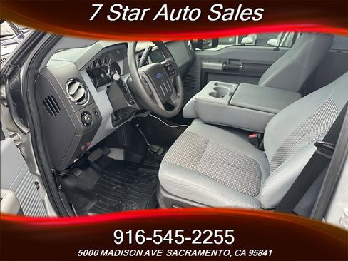 Used 2016 Ford F250 XLT w/ XLT Premium Package image 9