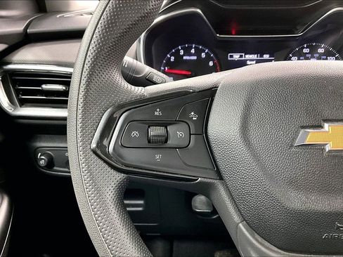 Used 2021 Chevrolet TrailBlazer LT w/ Convenience Package image 23