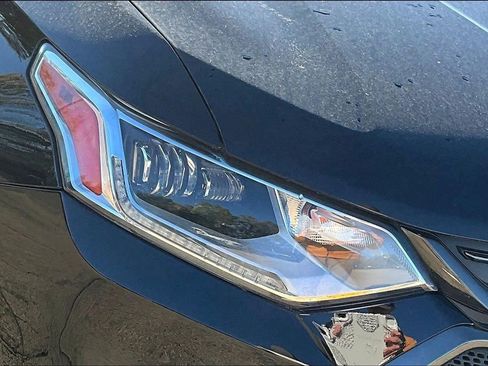 Used 2019 Chevrolet Traverse High Country image 32