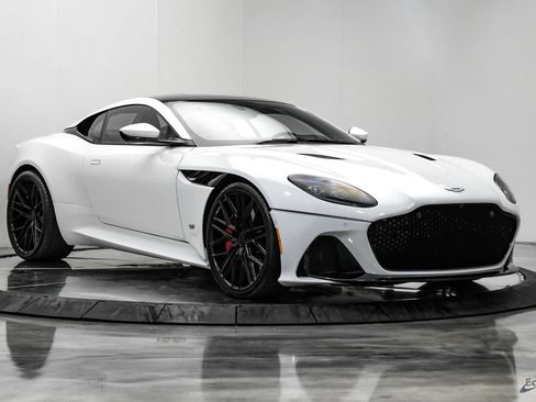 Used 2023 Aston Martin DBS Coupe RWD image 26